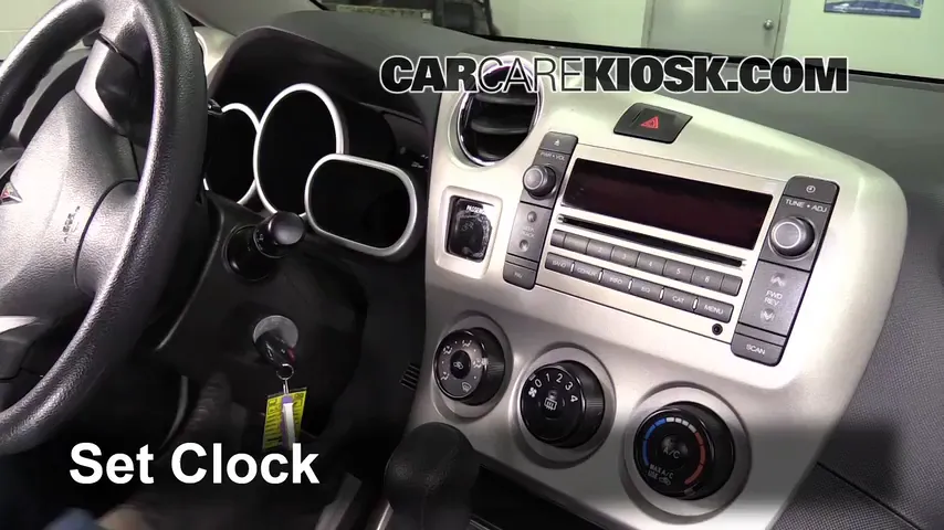 2009 Pontiac Vibe 2.4L 4 Cyl. Clock